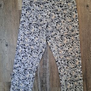 lululemon Athletica Womens Gray Patterned Cropped Leggings | Size 6